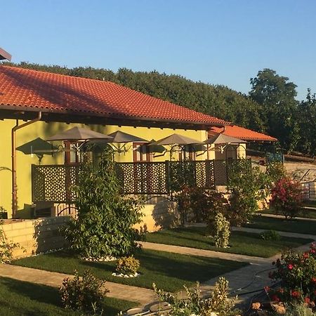 Agriturismo Da Mamma Άλμπα Εξωτερικό φωτογραφία